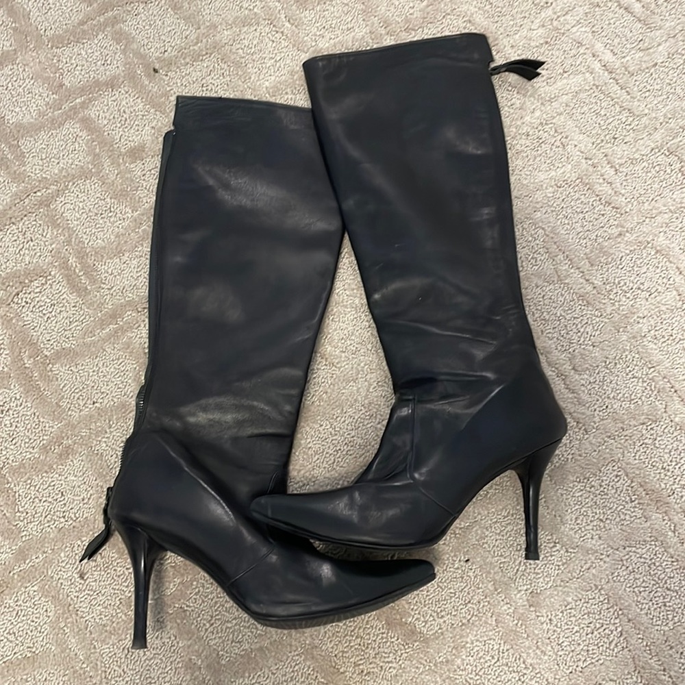 Stuart Weitzman black leather boots size 8